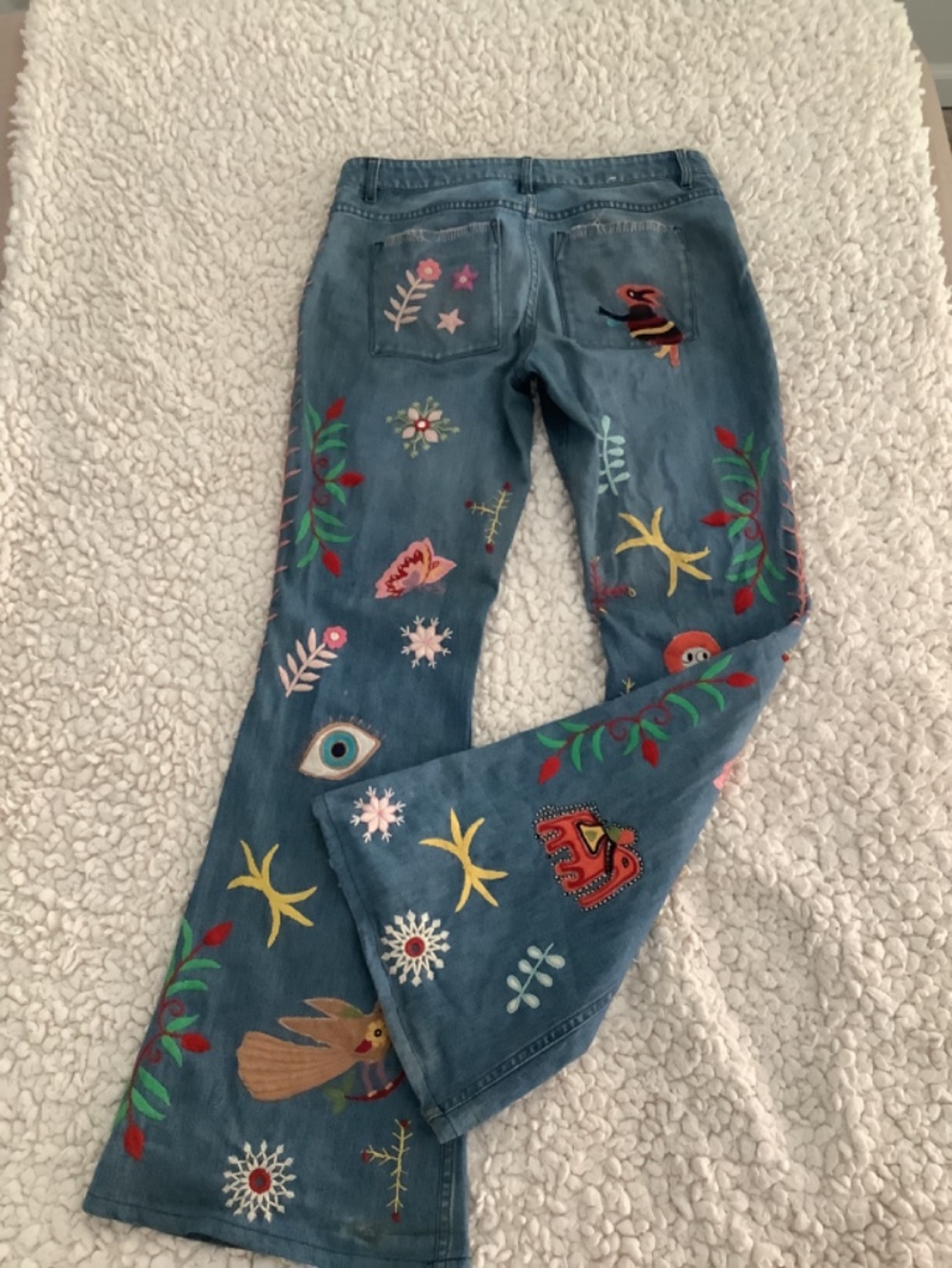 Jeans - Picture 2 of 3